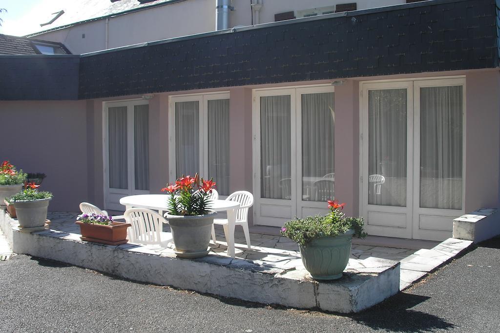 Auberge Du Calvaire Pontchâteau Exterior foto